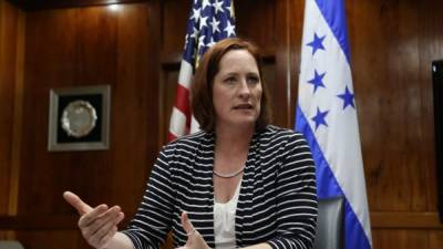 Heide Fulton, encargada de Negocios de la embajada de EUA, dijo que algunas propuestas como una segunda vuelta para solventar la crisis no tienen fundamento en la Ley hondureña y reiteró que el diálogo es la solución.