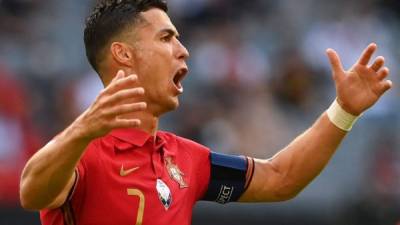 Cristiano Ronaldo no pudo evitar la derrota de su selección de Portugal. Foto EFE.