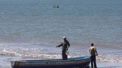 Fotografía de archivo de pescadores hondureños en el Golfo de Fonseca.