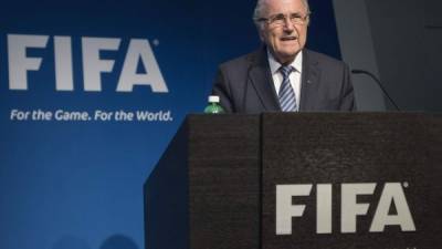 Joseph Blatter renunció al cargo de presidente de la FIFA. Foto AFP