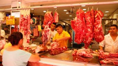 Los negocios ya se ven más abastecidos de carne. Foto: Wendell Escoto.