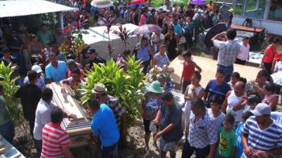 Guillermo Castellanos Bronfield fue sepultado ayer en Tegucigalpita, Omoa.