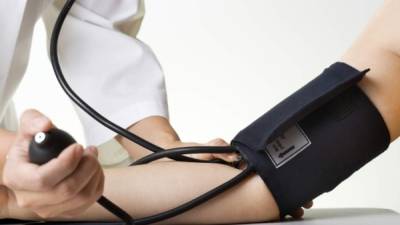 El hipertenso debe controlar su presión arterial de forma diaria.