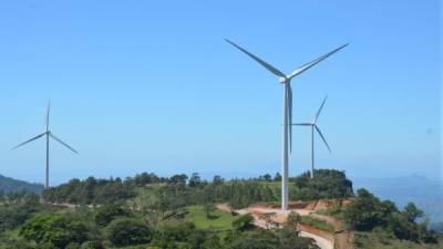 En la zona sur del país están tomando auge los proyectos de energía renovable como la eólica y la solar.