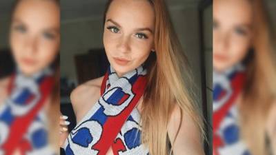 La conejita Playboy se encuentra en su natal Rusia para apoyar a su equipo favorito, donde a través de su Instagram se nombró como 'una sexy súper fan' del Lokomotiv Moscú y el mundial de futbol.