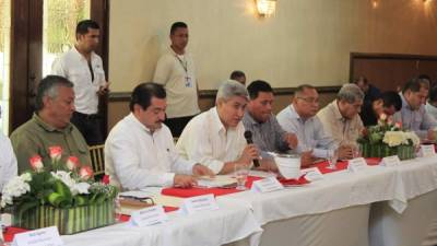 Alcaldes del Valle de Sula expresaron sus necesidades al embajador de Japón durante su visita a San Pedro Sula.