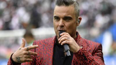 Robbie Williams se presentó 30 minutos antes del inició del partido Rusia vs Arabia Saudita. Foto AFP.