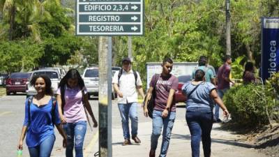 Pueden participar personas de cualquier universidad.