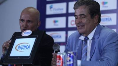 El entrenador colombiano Jorge Luis Pinto.