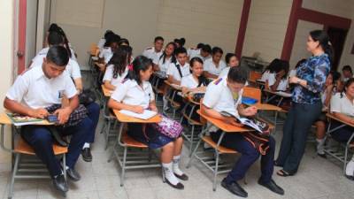 Los alumnos del Intae llegaron optimistas para continuar con sus estudios en las aulas de clase. Foto: Jorge Monzón