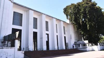 Las instalaciones del antiguo Reyes, como se le conoce, en el barrio Los Andes, es el sitio donde construirán la Plaza de la Cultura. Fotos: Héctor Edú