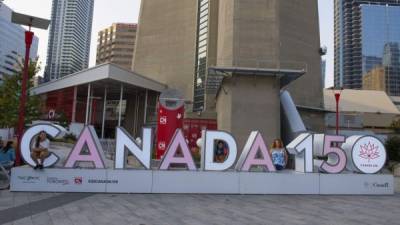 A view of the 'Canada 150' sign is seen on September 17, 2017, in Toronto, Ontario. / AFP PHOTO / VALERIE MACON