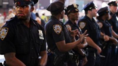La policía de Nueva York aumentará la vigilancia en las protestas contra la violencia racial que se avecinan en los próximos días.