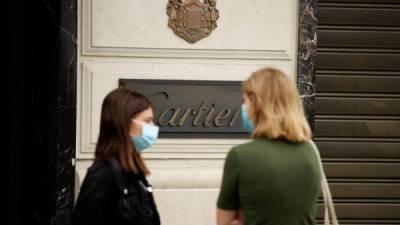 En Francia quienes no usen mascarilla deberán pagar una multa de 135 euros (155 dólares).