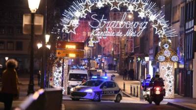 La policía investiga la posible motivación terrorista del tiroteo en un mercado navideño de Estrasburgo./AFP.