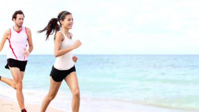 La práctica de deporte durante al menos dos horas y media a la semana reduce las posibilidades de contraer gripe.