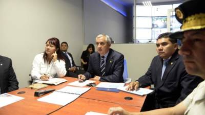 Pérez Molina será investigado por una comisión del Congreso por los actos de corrupción en el seguro social y el sistema tributario.