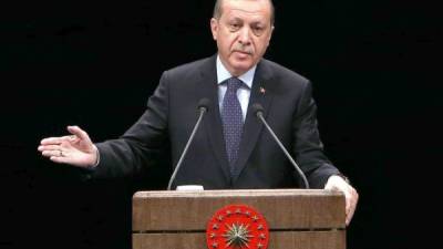 El presidente turco presiona a Europa para avanzar las negociaciones que sostiene con su país y que Bruselas puso en pausa.