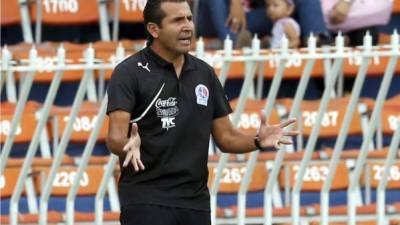 Nerlin Membreño dirigió al Olimpia por la suspensión de Héctor Vargas.