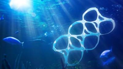 78 millones de toneladas de plástico se producen en el mundo, y el 32% termina en los océanos.