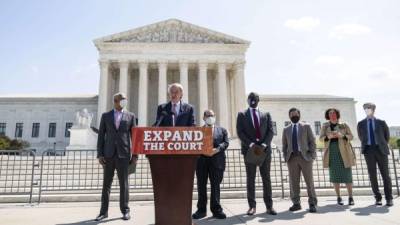 Legisladores demócratas presentaron una polémica iniciativa para ampliar el número de los magistrados de la Corte Suprema de EEUU./AFP.