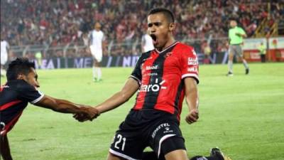 Roger Rojas marcó su primer gol con el Alajuelense.