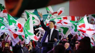 Matteo Renzi durante la campaña de cierre electoral en Florencia, Italia.