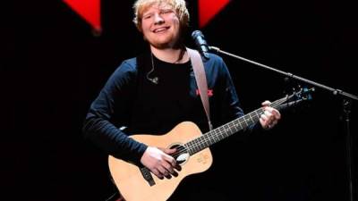Ed Sheeran hizo el anuncio de su compromiso a sus más de 18 millones de seguidores en Instagram.