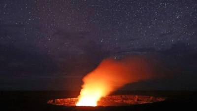 El Kilauea, uno de los volcanes más activos de Hawái, ha devastado gran parte de la isla mayor tras tres semanas de erupciones constantes activadas por fuertes sismos que han sacudido ese territorio.