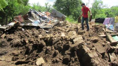 Deslaves e inundaciones han afectado varias comunidades del departamento de Choluteca.