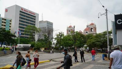 En San Pedro Sula la temperatura máxima será de 35 grados centígrados, detalló Copeco. Fotografía: La Prensa.