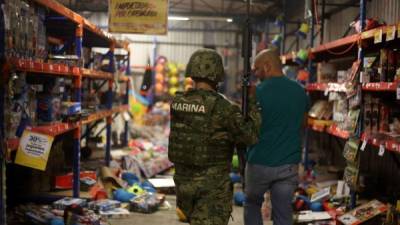 Más de 250 personas fueron detenidas en las últimas horas por los saqueos y actos vandálicos cometidos en el marco de las protestas por el alza al precio de los combustibles en México, cuyo Gobierno prometió mano dura para frenar los abusos.