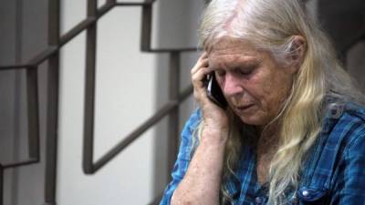 La ciudadana francesa en el momento en el que hacía una llamada tras su detención en la ciudad de San Pedro Sula, zona norte de Honduras.