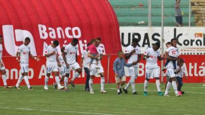 Las mejores imágenes que nos dejó el derbi capitalino que empataron Olimpia y Motagua (1-1) en el estadio Nacional por la jornada 14 del Torneo Apertura 2018.