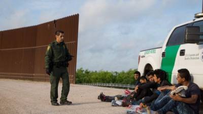 Inmigrantes detenidos en la frontera y trasladados a un centro de detención en Colorado fueron puestos en cuarentena.
