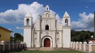 La iglesia La Merced, de Gracias, Lempira, forma parte de las estructuras que visitaron ayer los miembros de la Cooperación Española y de las municipalidades.
