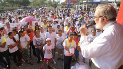 La actividad comenzó con el mensaje de la Iglesia, luego el precalentamiento con zumba y presentación de grupos artísticos en el parque recreativo del sector. Y para cerrar la jornada se celebró una eucaristía.