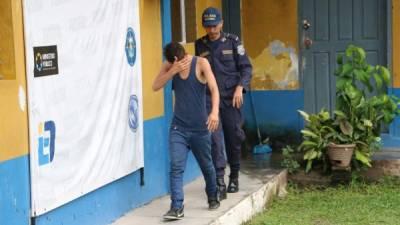 El joven fue detenido por la Policía de Santa Bárbara.