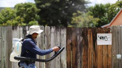 Las autoridades estadounidenses están en alerta ante el brote del virus en un vecindario de Miami. AFP