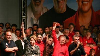 Rouseff, en un mitin reciente junto al ex presidente Lula.