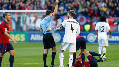 Sergio Ramos recibió dos tarjetas amarillas el sábado pasado en Pamplona contra el Osasuna.