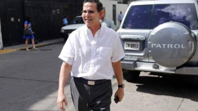 El expresidente hondureño, Rafael Callejas, fue liberado el jueves bajo una fianza de 4 millones de dólares dos días después de declararse no culpable ante la justicia federal de Nueva York de los cargos en su contra en el escándalo de corrupción de la FIFA.