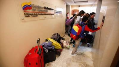 Emigrantes venezolanos se preparan para regresar a su país desde Quito, Ecuador. EFE/Archivo