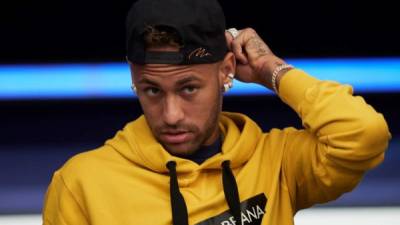 Los problemas entre Neymar y el Barcelona comenzaron cuando el brasileño fichó por el PSG. Foto EFE.
