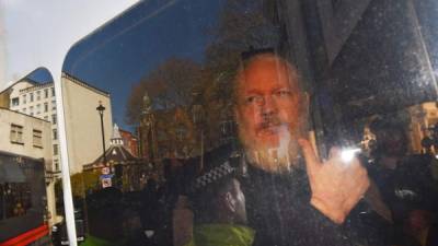 El fundador de WikiLeaks, Julian Assange, tras su detención. EFE/ Stringer/Archivo