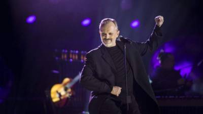 El cantante español Miguel Bosé