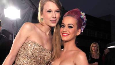 Taylor Swift y Katy Perry dejaron atrás sus diferencias y ahora mantienen una cordial relación.