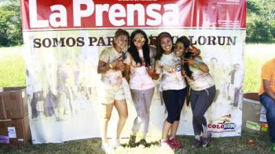 Miles de hondureños participaron en el Colorun 2014 con el objetivo de compartir y ayudar a sala de pediátrica del Mario Catarino Rivas de San Pedro Sula.