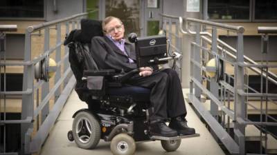 FILE - In this Wednesday Aug. 29, 2012 file photo, British physicist Professor Stephen Hawking speaks during the Opening Ceremony for the 2012 Paralympics in London, Wednesday Aug. 29, 2012. Stephen Hawking has spoken from beyond the grave to warn that science and education are under threat around the world. The words of the scientist, who died in March at 76, were broadcast Monday Oct. 15, 2018 at a London launch event for his final book, 'Brief Answers To The Big Questions.' (AP Photo/Matt Dunham, file)