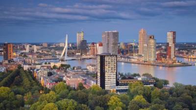 La ciudad de Rotterdam en Holanda es un bello destino que debe visitar.